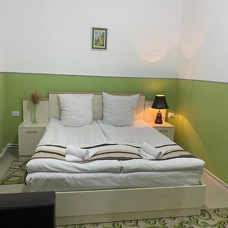 Lind Guest House B&B Gyumri ภายนอก รูปภาพ