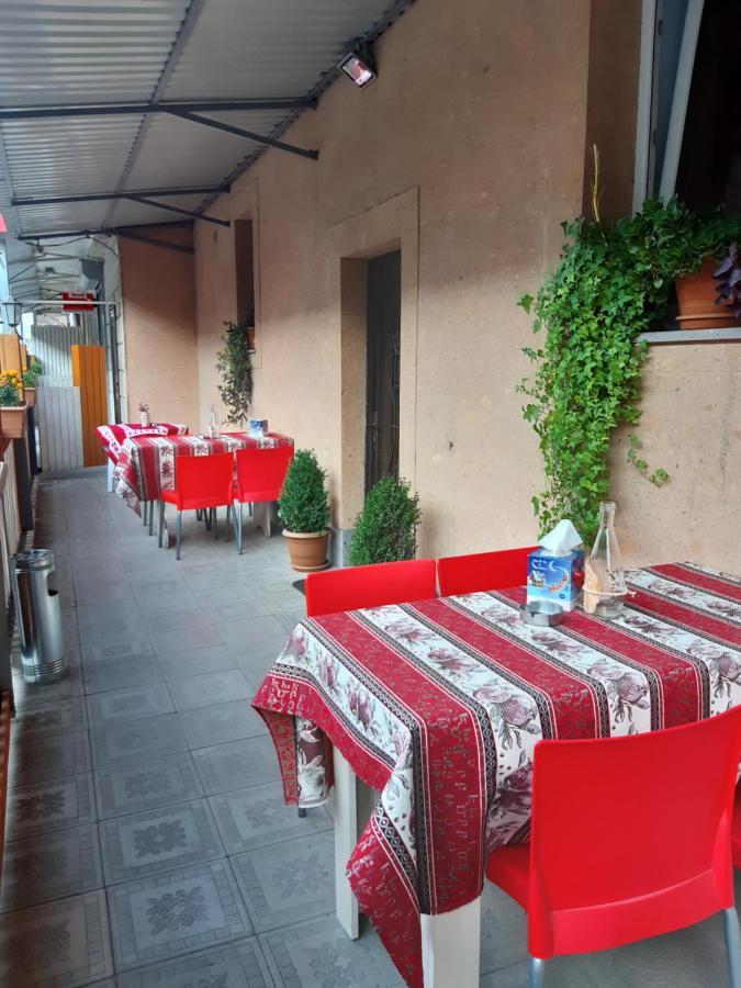 Lind Guest House B&B Gyumri ภายนอก รูปภาพ